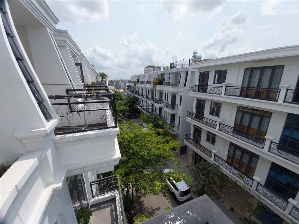 Nhà phố cao cấp tl26 ngay hà huy giáp, sông sài gòn, p. thạnh lộc, q12