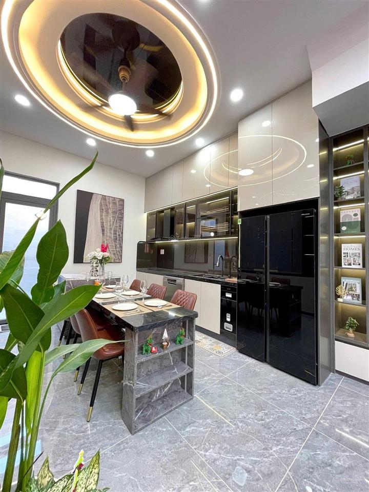 Nhà mới xây dựng (4x15)m 3 lầu 4pn, 5wc tại an phú đông, quận 12, tp.hcm