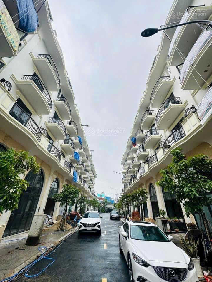 Nhà phố cao cấp thạnh lộc 16 ngay hà huy giáp, p. thạnh lộc, q12
