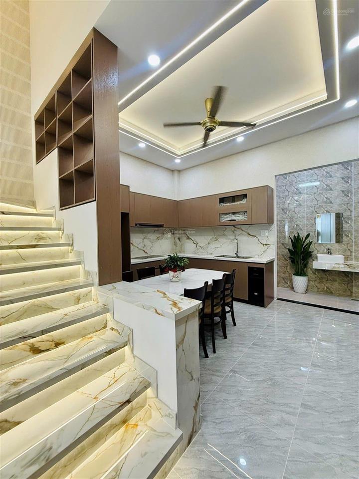 Nhà mới 3 lầu cần bán nhanh (4,3x24)m tại thạnh xuân 38, p. thới an, tp.hcm