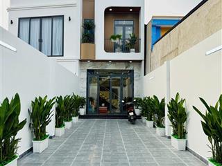 Nhà mới 3 lầu cần bán nhanh (4,3x24)m tại thạnh xuân 38, p. thới an, tp.hcm