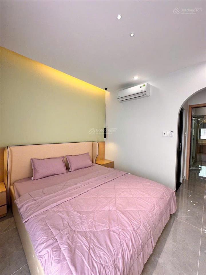Nhà mặt tiền thạnh lộc 31, lửng 3 lầu (4x13)m có thang máy