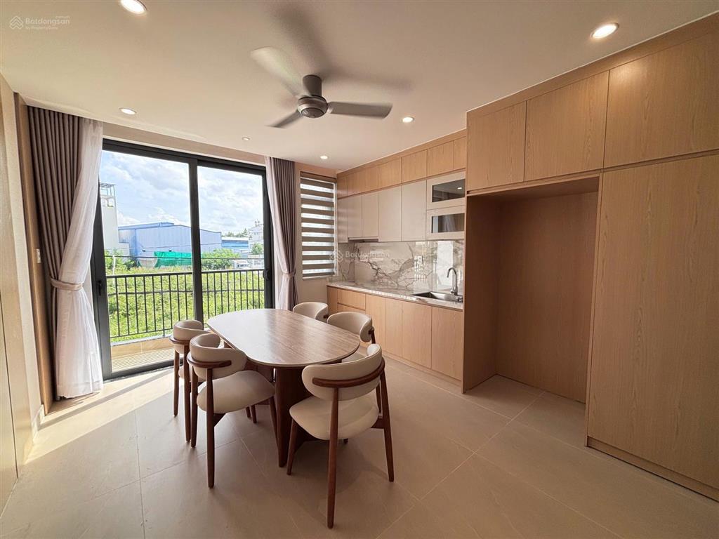 Nhà phố mới xây dựng (4x13)m, 1 trệt 3 lầu có sân để ô tô ngay an phú đông, gần đh nguyễn tất thành
