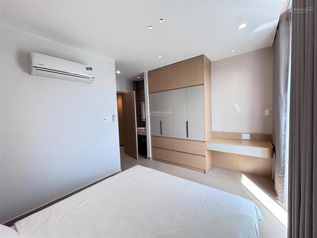 Nhà phố mới xây dựng (4x13)m, 1 trệt 3 lầu có sân để ô tô ngay an phú đông, gần đh nguyễn tất thành