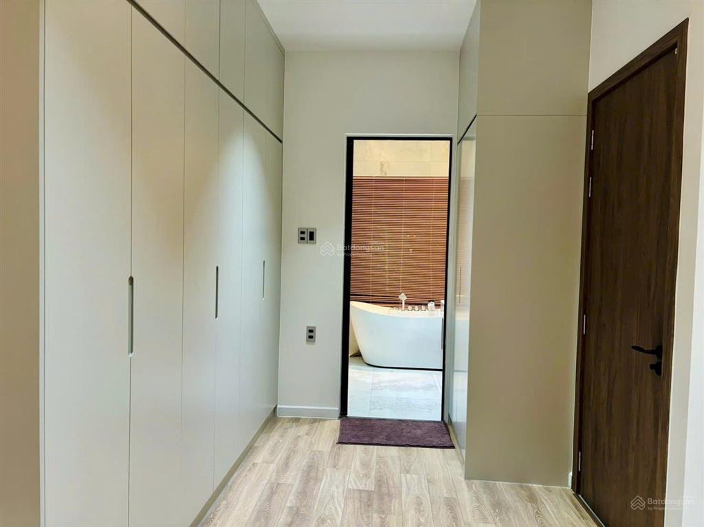 Nhà phố khu đồng bộ đường 12m vỉa hè, 1 trệt 3 lầu đường thạnh lộc 15 (4,8x11)m