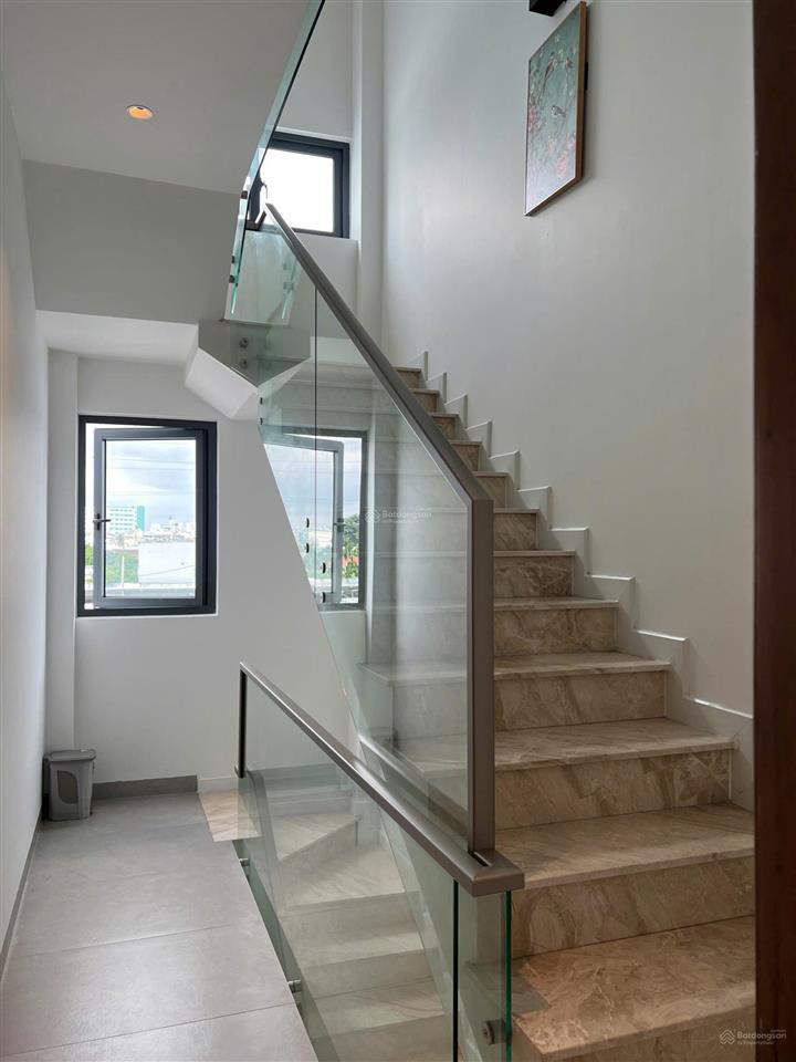 Nhà phố khu đồng bộ đường 12m vỉa hè, 1 trệt 3 lầu đường thạnh lộc 15 (4,8x11)m