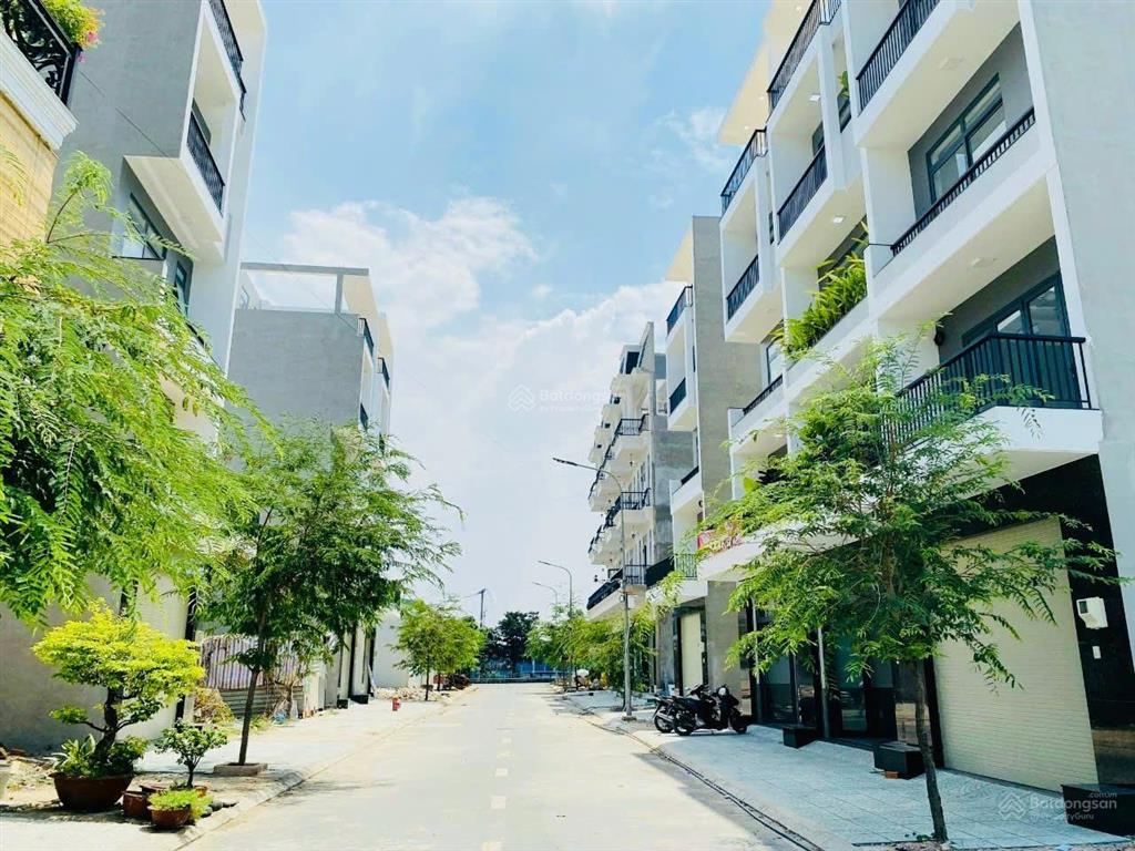 Cho thuê phòng trọ tại đường thạnh lộc 15, khu phố an ninh, gần đh nguyễn tất thành