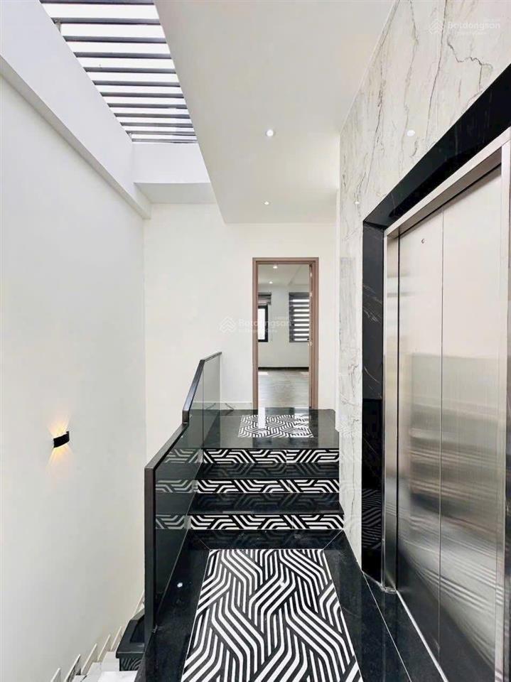 Dãy nhà mặt phố thạnh lộc 29, (4,3x15)m trệt lửng 3 lầu mới thiết kế hiện đại