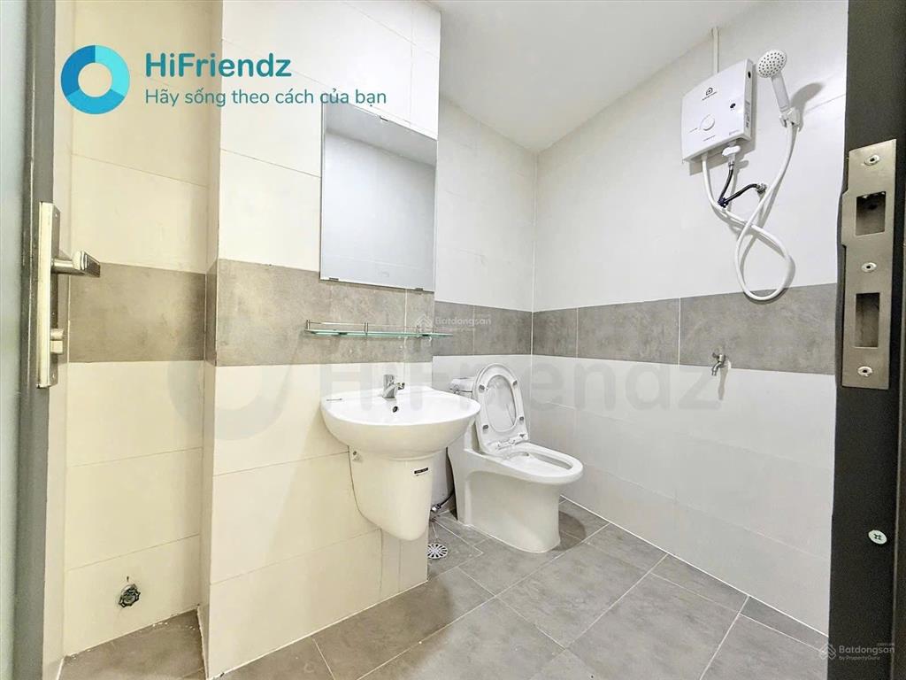 1pn tách bếp giao bến xe miền đông cũ và cầu bình lợi, mặt tiền đường lớn