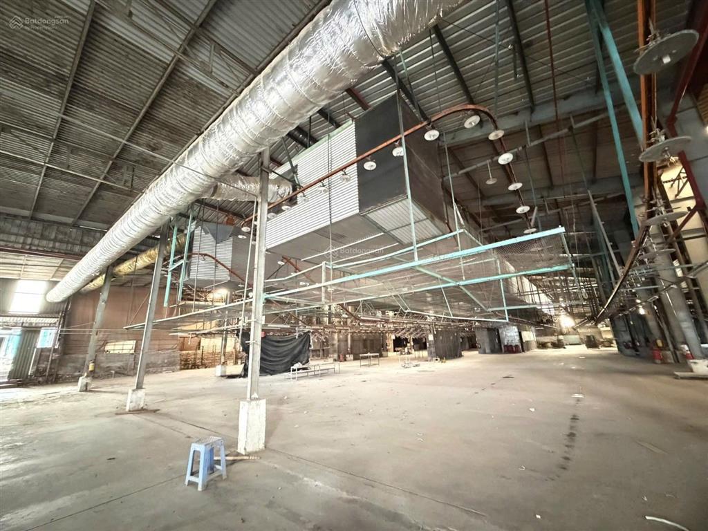 Cho thuê xưởng 4.000m2 chỉ 65 nghìn/m2 plc. kế kcn amata và kcn hố nai. p. long bình, tp. đồng nai