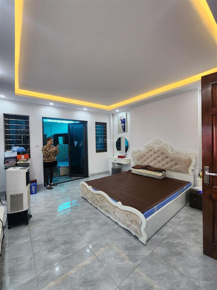 Bán nhà ngô thì nhậm, hà đông 52m 6t, ô tô, thang máy chỉ nhỉnh 11 tỷ