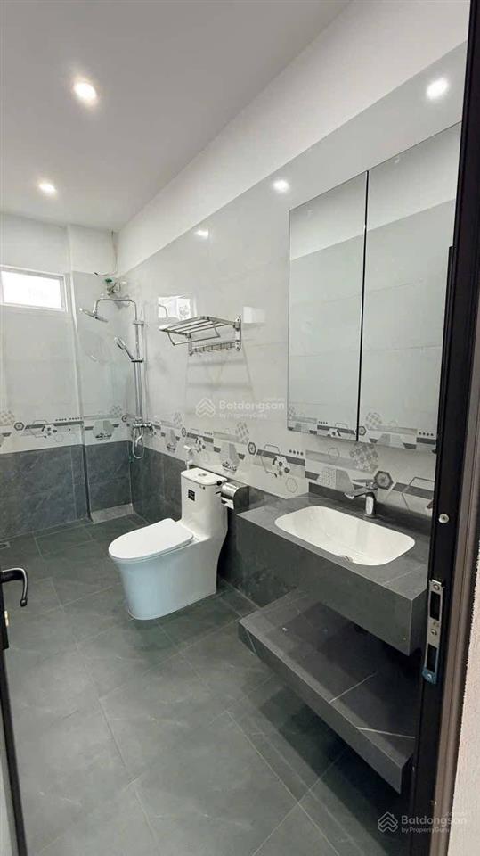 Chính chủ bán chung cư mini 52m, 6t, thang máy, phân lô, ô tô, gần phố chỉ nhỉnh 11 tỷ