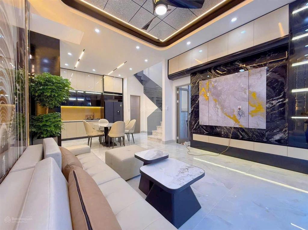Chính chủ bán nhà ỷ la, dương nội 42m2, 4t, dân xây, gần ô tô, gần lê trọng tấn chỉ hơn 6 tỷ