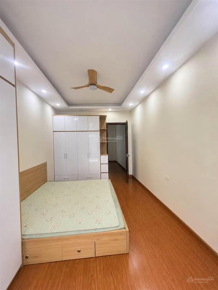 Bán nhà khương thượng, đống đa 30m2 3t, mặt ngõ thông, kinh doanh chỉ 7 tỷ