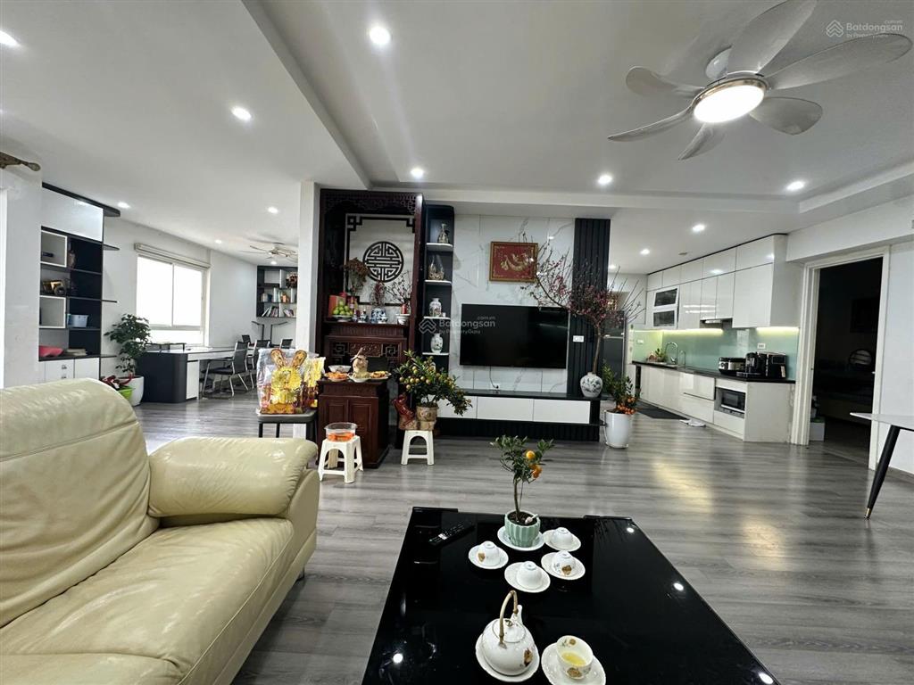 Chính chủ bán chung cư văn khê 138m 3 ngủ full đồ chỉ nhỉnh 6 tỷ  0968 499 ***