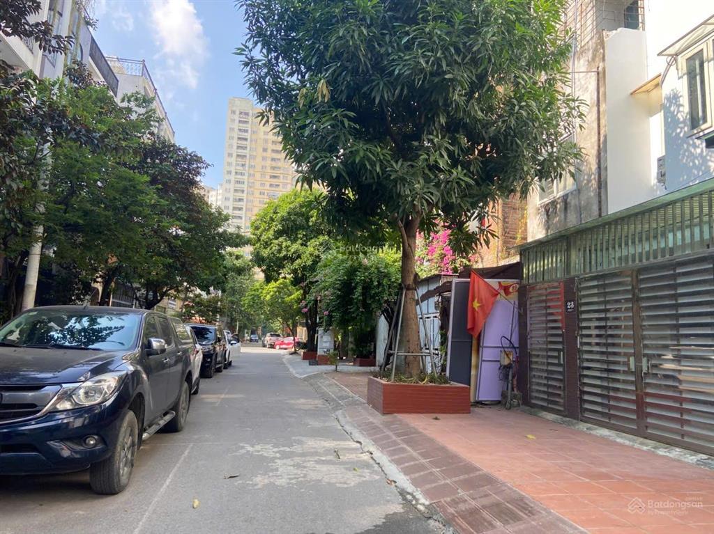 Chính chủ bán liền kề văn khê 82.5m2 5t, phân lô, đường thông, ô tô ngủ trong nhà chỉ nhỉnh 16 tỷ