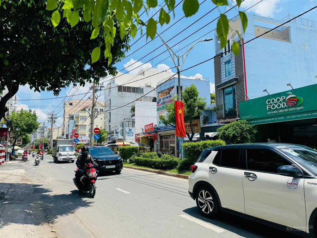 Mặt tiền kinh doanh đường nguyễn cửu đàm, ngay tân sơn nhì. (dt 8.4x25.5m cấp 4). giá 42 tỷ