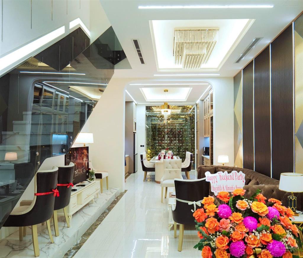 65 tỷ giảm mạnh về 48tỷ, biệt thự rẻ nhất mặt tiền hoa lan pn  (8 x20m) 4 lầu, hđt 150tr