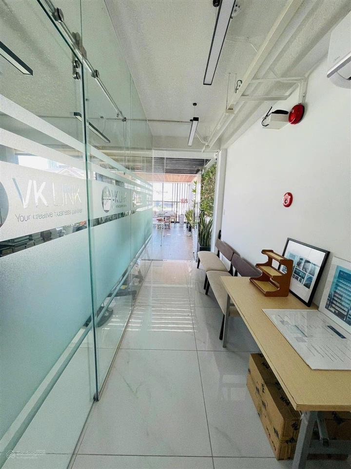 Duy nhất 1 căn building p.12 quận 10 (5,5 x 25)  hầm 6 lầu  hđt 85tr  giá 45 tỷ giảm về 35 tỷ