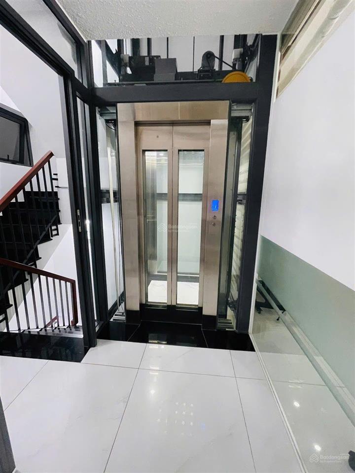 Gấp lắm rồi! 2 mặt tiền ngay nhà thi đấu phú thọ  6,5 x 15m  hầm 7 lầu  hđt 80tr  giá 23,5 tỷ