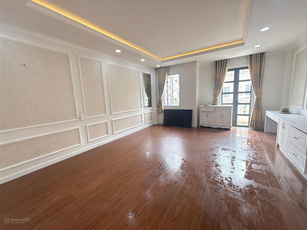 Siêu hiếm  cc cần bán nhà cityland  p.10  gò vấp  5 x 20  hầm 4 lầu st  hđt 50tr  giá 23 tỷ