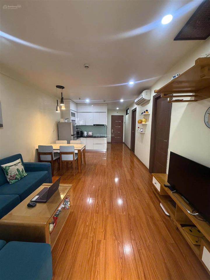 Bán căn hộ 65m2  2pn/2vs full đồ sẵn ở, view cầu nhật tân, sông hồng giá 5.2 tỷ.  0948 589 ***