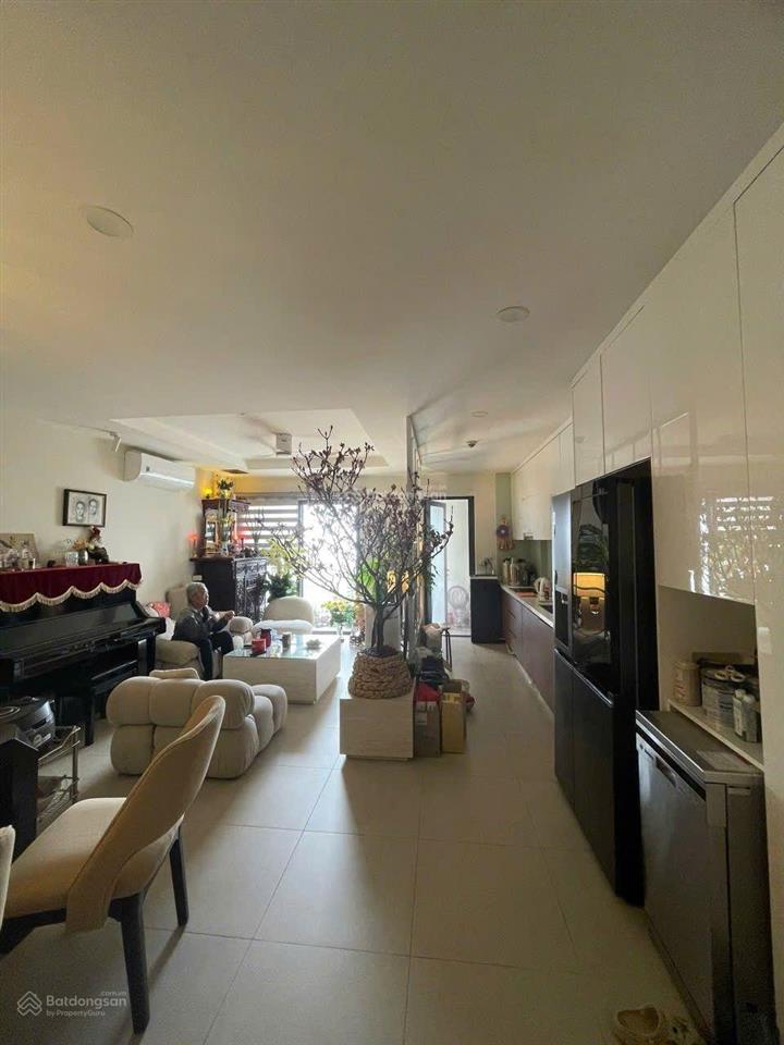Bán căn hộ 3pn, 102m2 tại kosmo tây hồ, giá 12,5 tỷ, pháp lý đầy đủ