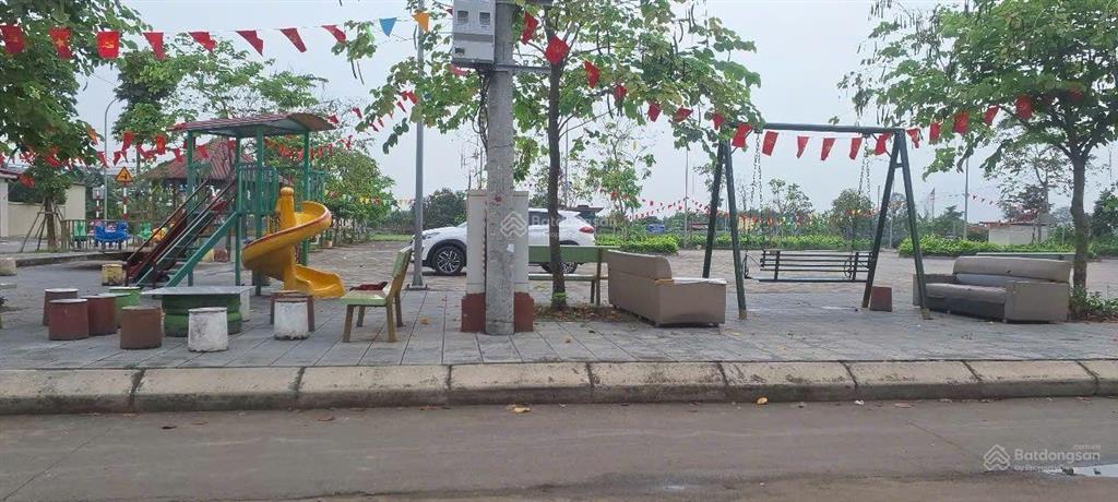 Bán đất 62m việt hùng thoáng trước sau trung tâm tiện ích