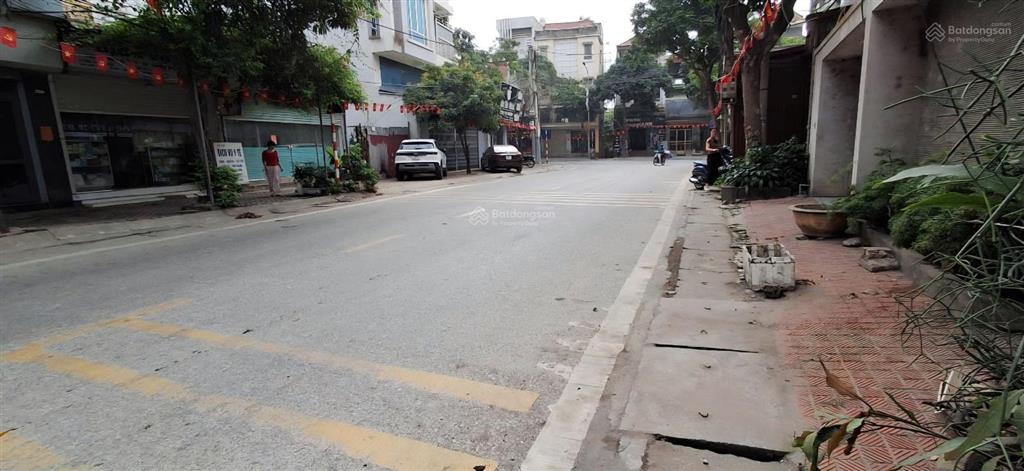 Bán đất 84m ô tô vào tận nơi, gần nhật tân triển lãm