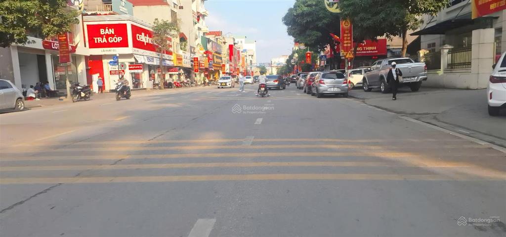 Bán nhà ngộp bank tiên dương 150m2, mặt tiền hơn 10m full thổ cư