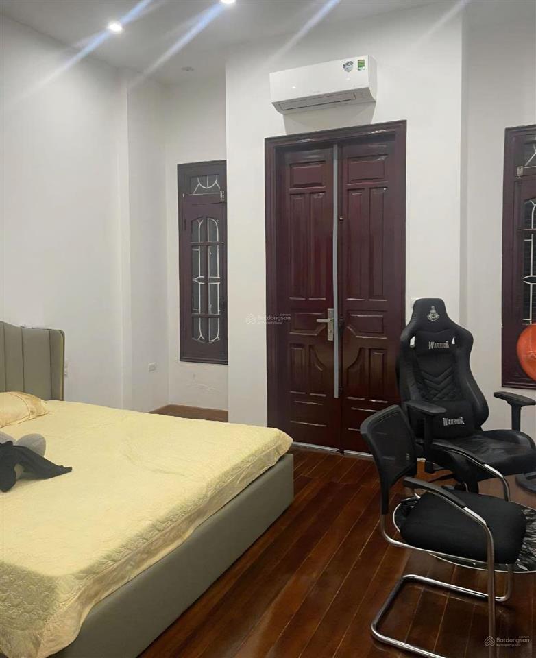 Bán nhà đẹp uy nỗ  vừa ở vừa kinh doanh cực tiện