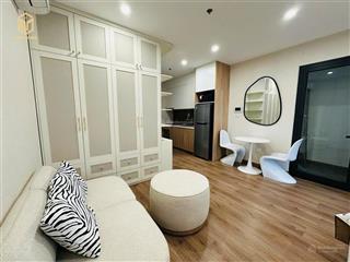 Cho thuê studio ở imperia vinhomes smart city ạ