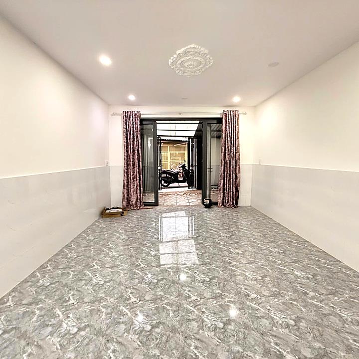CHO THUÊ 8 TRIỆU HẺM OTO 2 PN NHANH MỚI KỊP