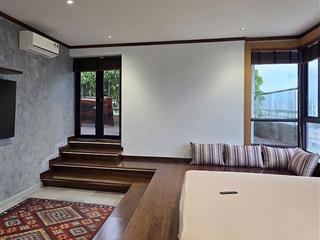Cho thuê căn hộ sân vườn góc view song 368m²