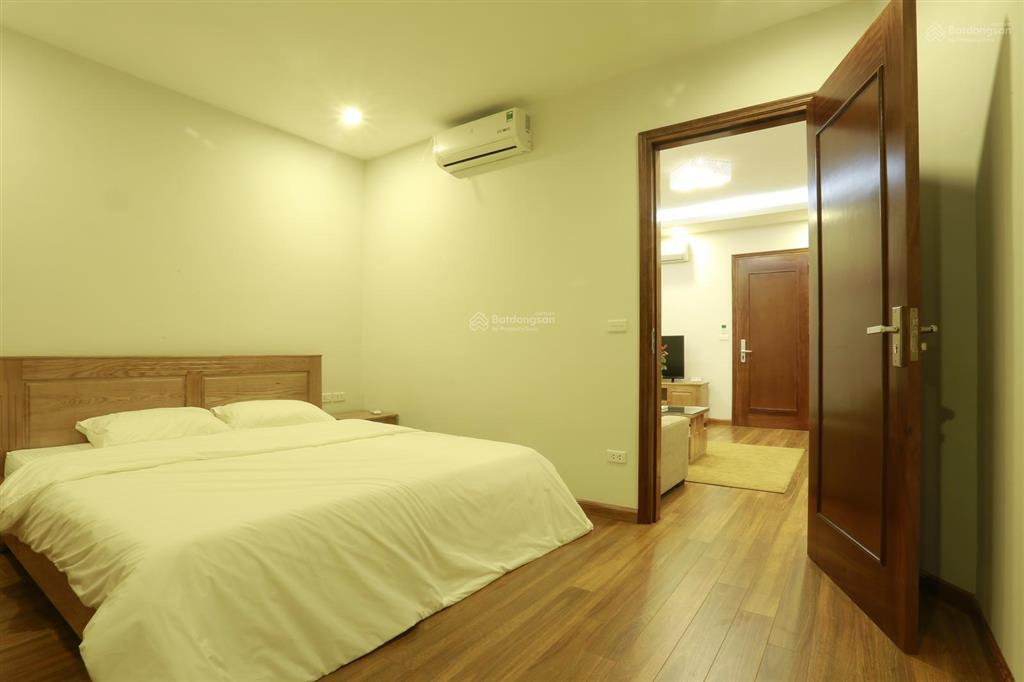 Chính chủ cho thuê căn hộ đủ đồ 1 ngủ 1 khách khu vực trần duy hưng, 50m2, từ 8.9 triệu