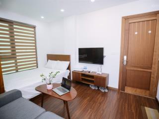 Vào ở ngay cho thuê căn hộ đủ đồ, ban công thoáng 30m2, đào tấn 6 triệu.  0979 769 ***