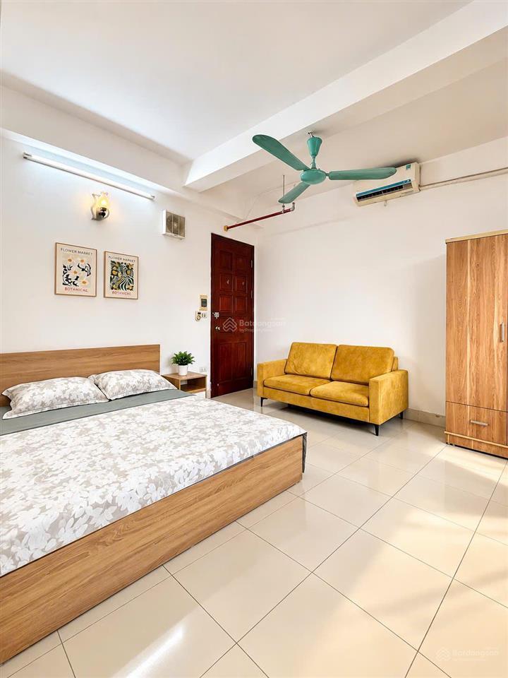 Cho thuê căn hộ đủ đồ cửa sổ thoáng, 4.1tr, 30m2 kv đình thôn, gần trần văn lai.  0979 769 ***