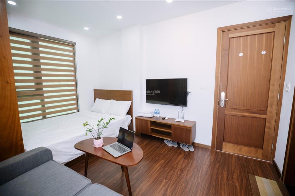 Vào ở ngay cho thuê căn hộ đủ đồ, ban công thoáng 30m2, đào tấn 6 triệu.  0979 769 ***