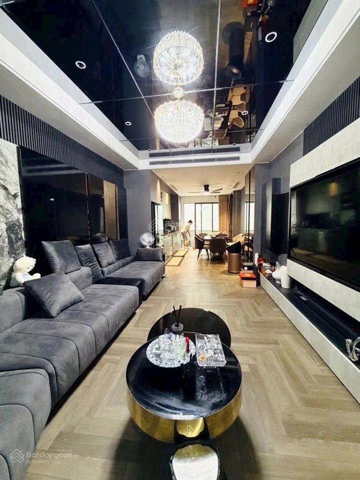 Nhà đẹp phân lô trần quang diệu! 60m2, 6 tầng, thang máy, gara ô tô. giá 25,5 tỷ