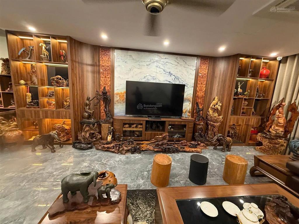 Qh ổn định! thái hà 65m2, 6 tầng, 2 thoáng, gara oto, thang máy, kinh doanh, cho thuê. giá 18 tỷ
