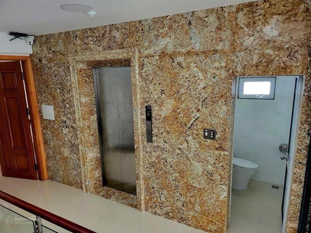 Bán gấp! thái hà 112m2, 7 tầng, thông sàn, 2 thoáng, gara ô tô, thang máy, kinh doanh, cho thuê