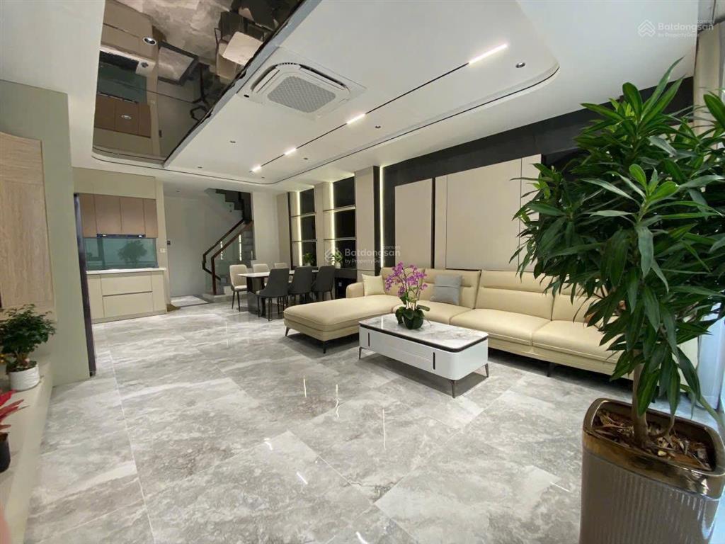 Đẳng cấp! hoàng cầu, 58m²*5t, 2 thoáng, gara ô tô, kinh doanh, full nội thất. không qh