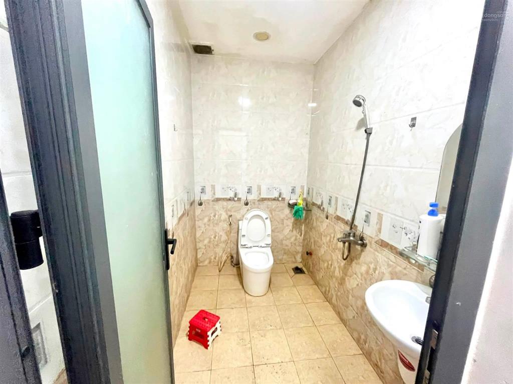 Cho thuê studio đủ nội thất, nhà xe siêu rộng, an ninh, tiện lên quận 5, cao đẳng y dược