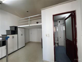 Cho thuê phòng trọ gác, máy lạnh, gần học viện hàng không, đại học ngoại ngữ, phạm ngọc thạch