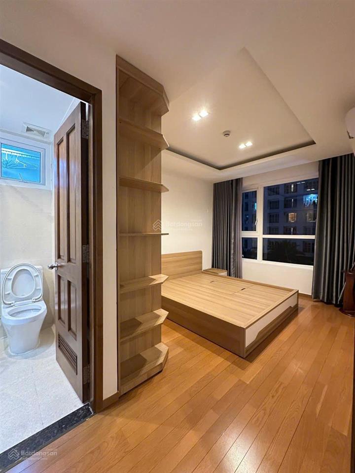 Cho thuê căn hộ sky center, 74m2, 2pn, 2wc, full nội thất, giá 16,5 triệu/th, ở liền,  0976 028 ***