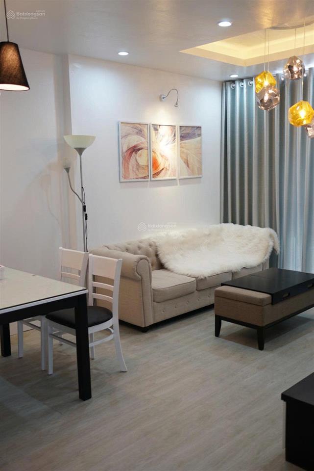 Cho thuê căn hộ kingston, 80m2, 2 phòng ngủ, có đủ nội thất, giá 22 triệu/tháng.  0976 028 ***