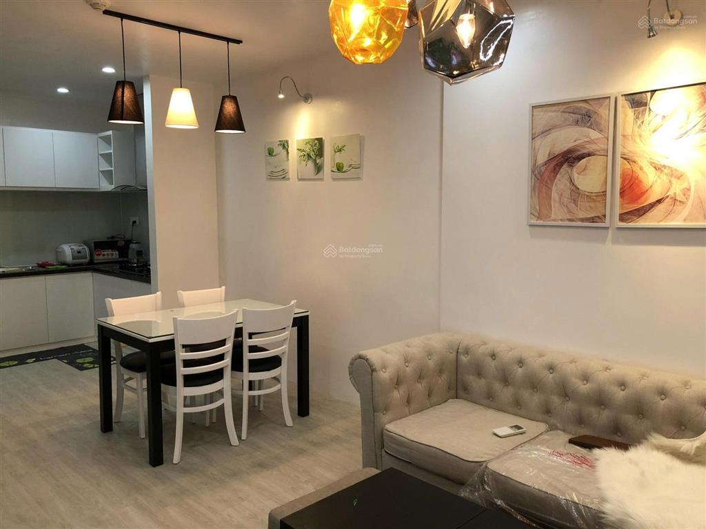 Cho thuê căn hộ kingston, 80m2, 2 phòng ngủ, có đủ nội thất, giá 22 triệu/tháng.  0976 028 ***