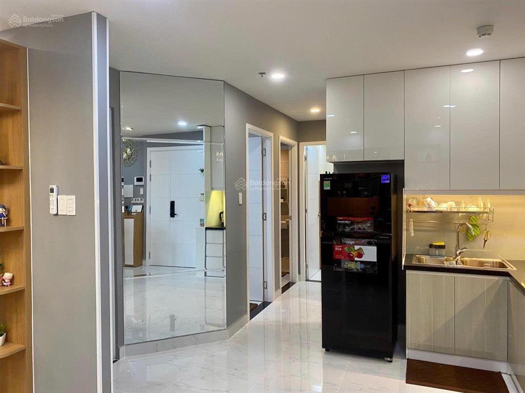 Chính chủ cần bán gấp căn hộ terra royal, 80m2, 3pn, 2wc, nội thất, có sổ, giá 10 tỷ,  0976 028 ***