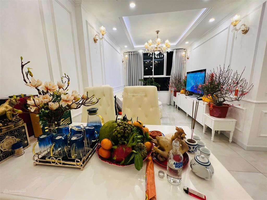 Cần bán căn hộ orchard garden, 73m2, 2pn, 2wc, sổ hồng, giá 6,9 tỷ, lầu cao,  0976 028 ***