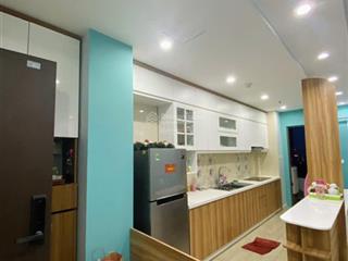 Cần bán căn hộ garden gate, 102m2, 3pn, 2wc, có sổ, view hướng nam, giá 9,3 tỷ.  0976 028 ***